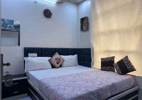 THE KWALITY RESIDENCY