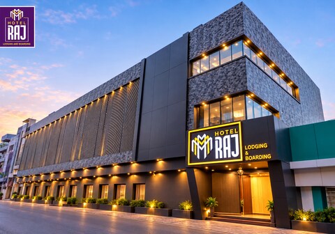 Hotel Raj