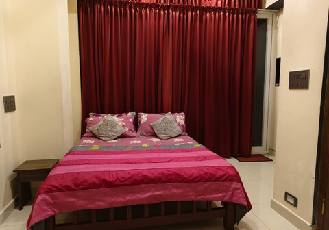 Lemon Grass Couple Room