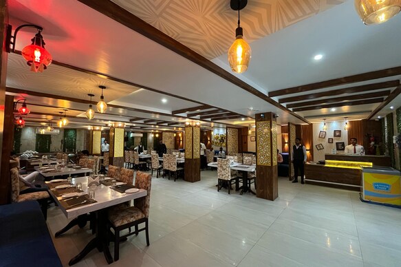 Shri Sai Hotel