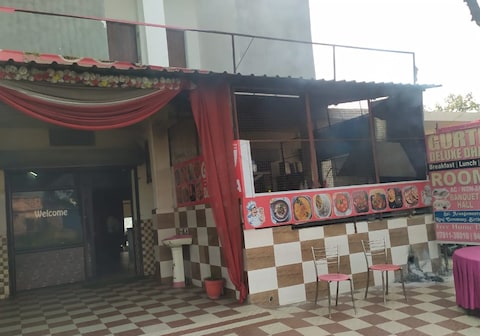 Gurtej Deluxe Dhaba