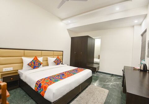 FabHotel Sai Village