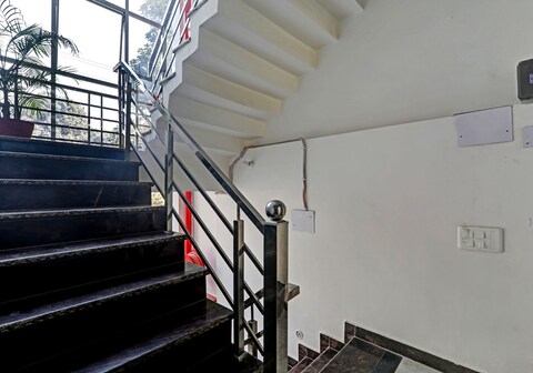 Collection O Shivashakti Grand Near Chaudhary Charan Singh International Airport