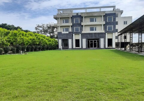 SUKHSAROJ HOTEL & RESORTS