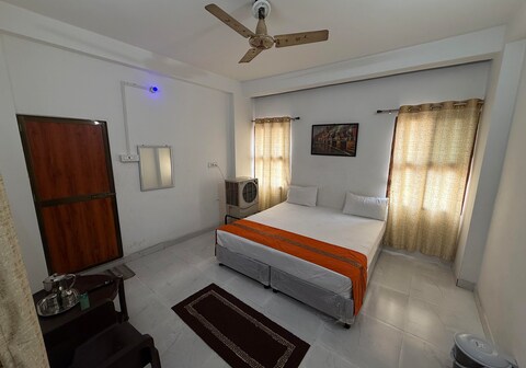 Rama Gopal Atithi Ashram