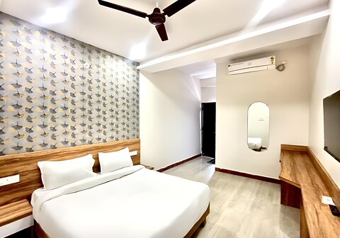 Hotel Convivial Paradise