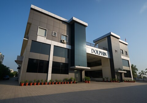 Dolphin Club And Resort