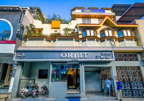 FabHotel Orbit Homestay