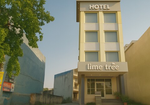 HOTEL LIME TREE