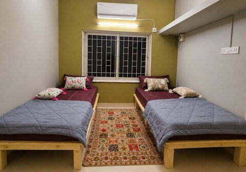 Chennai Socials Backpackers