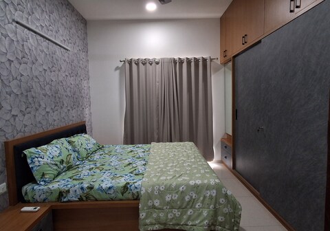 SKYL NE SUITE 2 2BHK APARTMENT s pool