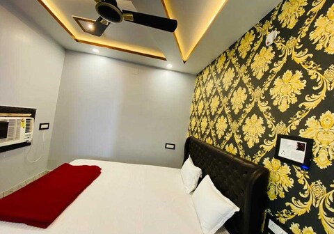 Hotel O Om Shanti