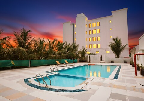 Daksh The Madhuvan Suites Dwarka