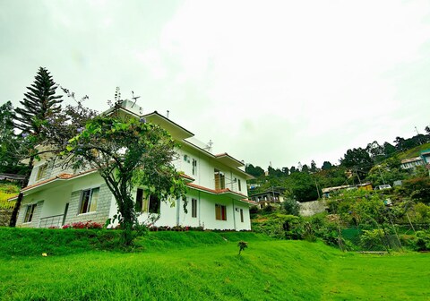 The Asters by Bodhi Bungalows