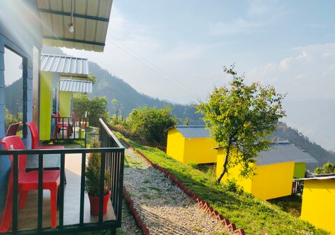 7 Heaven Cottages Dhanaulti