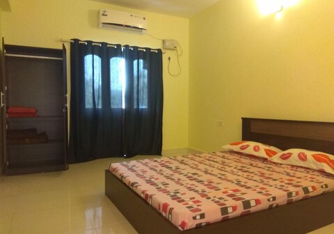 Humblebee Holiday Apartments