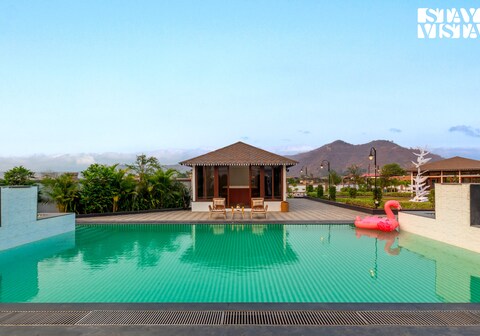 StayVista at Cavalry @ Ashwamedha Manor