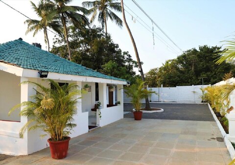 Atlantis 2BHK Luxury Independent Private Villa in Anjuna