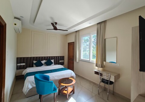 Hotel Devaaya Palace @ Laxman Jhula