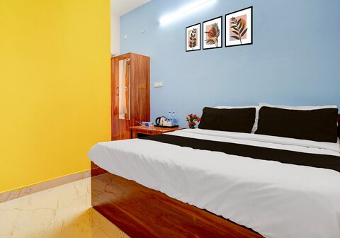 Hotel O R R Comforts Boarding and Lodging