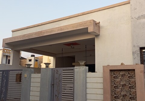 MADHAV TOURIST BUNGALOW (Only Family)