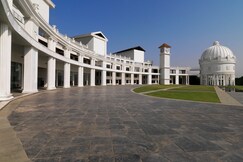 Amanora The Fern Hotels & Club, Pune Amanora The Fern Hotels & Club, Pune