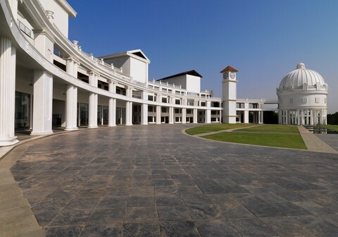 Amanora The Fern Hotels & Club