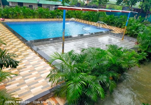 HOTEL MUMBAI GARDEN RESORT