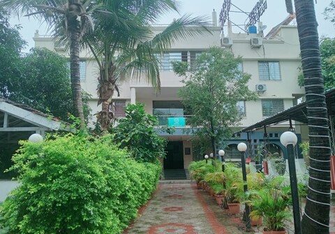 Hotel Green Valley Resort