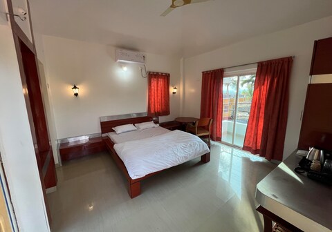 Hotel Amrpali