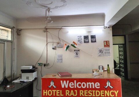 Hotel Raj Residency