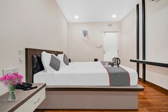 Townhouse OAK Hotel Rudra, Jaipur Townhouse OAK Hotel Rudra, Jaipur