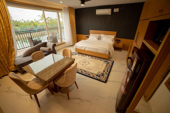 S Cross Munroe Island Resort