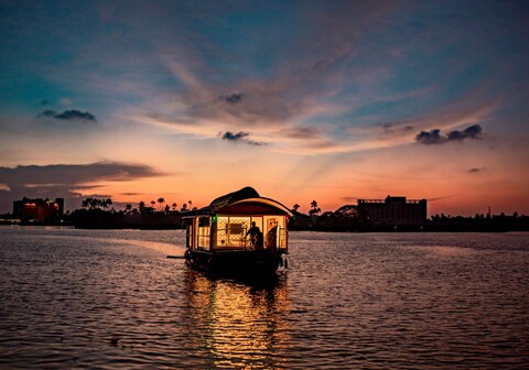 Alice Houseboats Alleppey