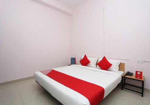 Hotel O R.K residency