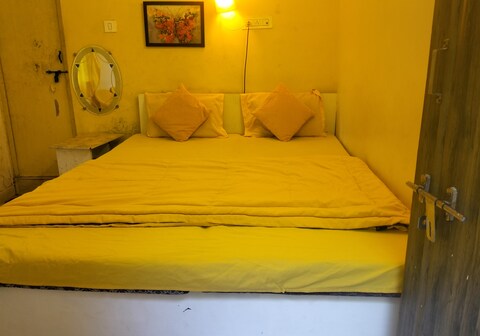 Green Land Guest House