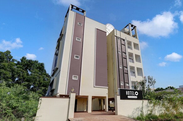 Super Hotel O Ramaraopet Near Kakinada Beach