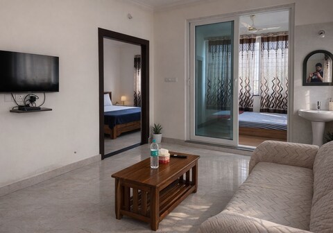 Vensa 1BHK Entire Apartment On The Grand Road