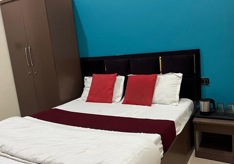 Hotel Mauris and Restaurant