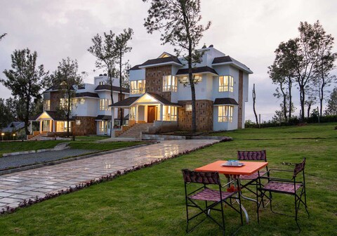 StayVista | Villa Sullivan