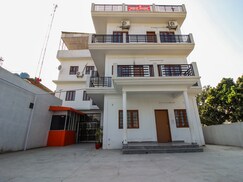 OYO Home 24485 Spacious Stay, Dehradun OYO Home 24485 Spacious Stay, Dehradun