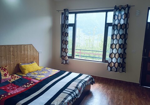 Manali Telugu Cottages