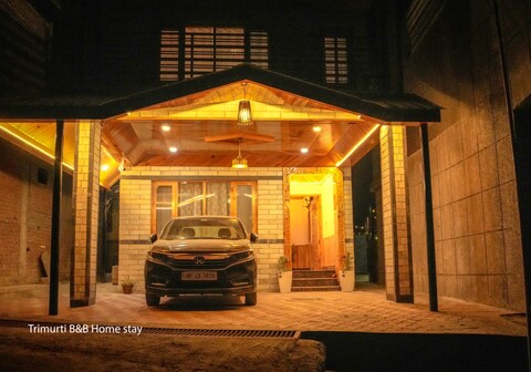 Trimurti B & B Homestay