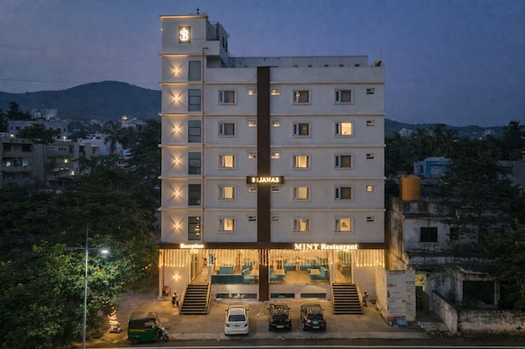 JANA'S HOTEL
