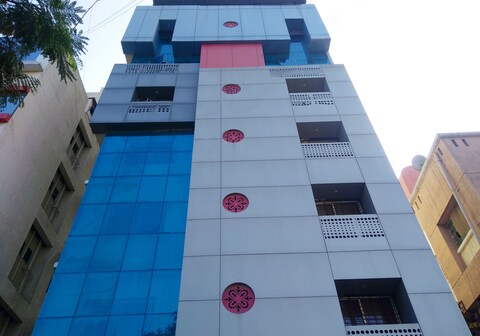 Hotel Vikrant Palace