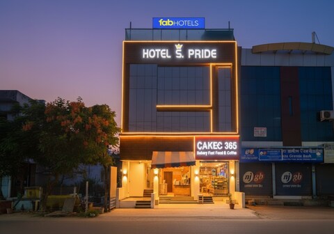 FabHotel S Pride