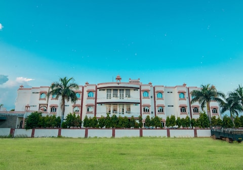 Siddhi Vinayak Resort