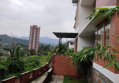 Janvy Suites | Mountain-view Rooms