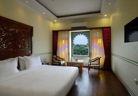 Aaram Mahal By Pachar Group