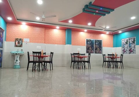 Shravan Hotel